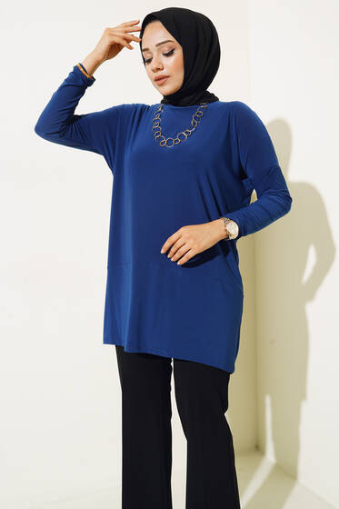 Yırtmaç Detaylı Saten Tunik Lacıvert - Tunik