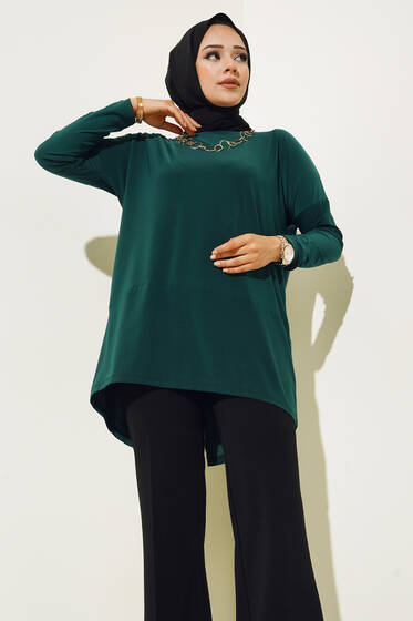 Yırtmaç Detaylı Saten Tunik Zümrüt - Tunik