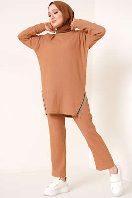 Yırtmaçları Zincir Püsküllü Bürümcük İkili Takım Camel - İKİLİ TAKIM