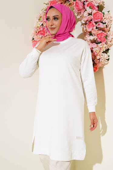 Yırtmaçlı Arma Detaylı Büyük Beden Tunik Ekru - Yazlık Tunik