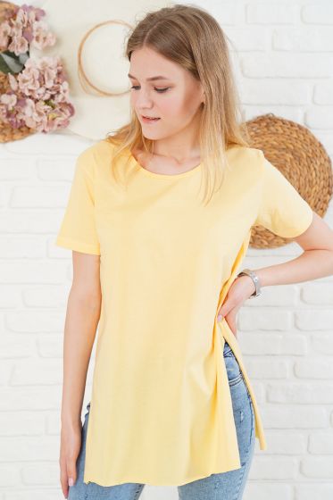 Yırtmaçlı Bisiklet Yaka Sarı Tişört - Spor T-shirt