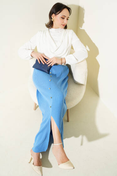 Yırtmaçlı Düğme Detaylı Triko Etek İndigo - Uzun Etek