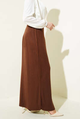 Yırtmaçlı Düğme Detaylı Triko Etek Kahve - Uzun Etek