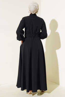 Kol Bilekleri Lastikli Boydan Düğmeli Elbise Siyah - Tesettür Elbise