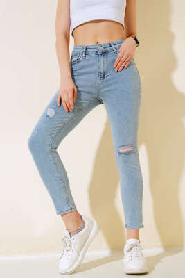 Yüksek Bel Dar Paça Lazerli Kot Pantolon Açık Mavi - Kadın Giyim Modelleri