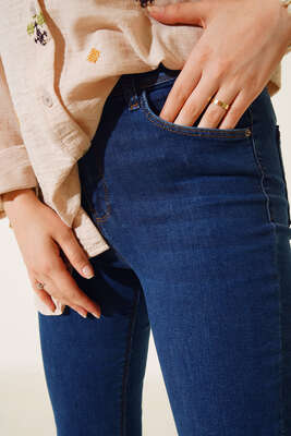 Yüksek Bel Dar Paça Pantolon Kot - Pantolon