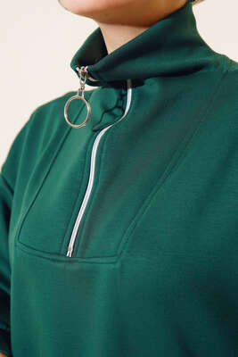 Yüksek Yaka Fermuarlı Elbise Zümrüt - Tesettür Elbise