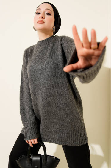 Yumoş Geniş Kollu Kazak Füme - Triko Kazak