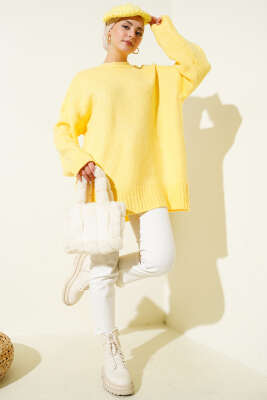 Yumoş Geniş Kollu Kazak Sarı - Triko Kazak