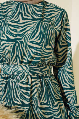 Zebra Desen Bel Lastikli Bürümcük Elbise Zümrüt - Tesettür Elbise