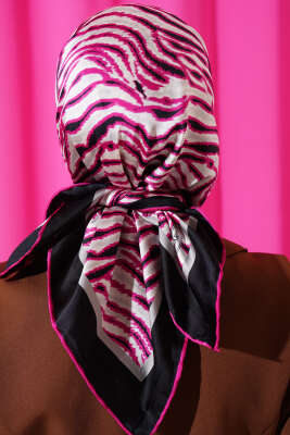 Zebra Desen Saten Eşarp Fuşya - Başörtüsü