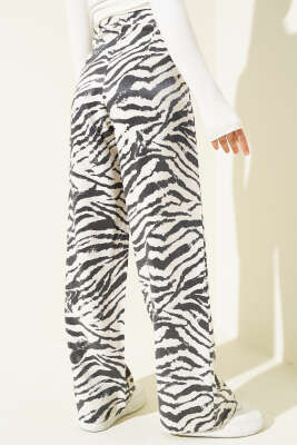 Zebra Desen Simli Palazzo Pantolon Ekru Siyah - Pantolon