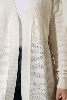 Zebra Desenli Triko Hırka Ekru - Hırka