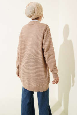 Zebra Desenli Triko Hırka Latte - Hırka