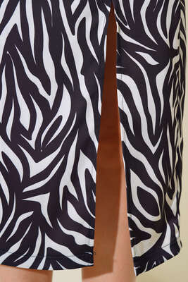 Zebra Desenli Yırtmaçlı Etek Siyah - Thumbnail
