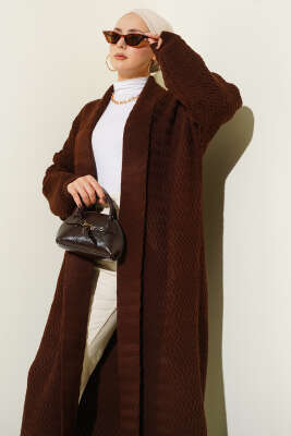 Zigzag Kabartmalı Triko Uzun Hırka Acı Kahve - Hırka