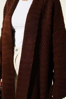 Zigzag Kabartmalı Triko Uzun Hırka Acı Kahve - Hırka