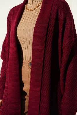 Zigzag Kabartmalı Triko Uzun Hırka Bordo - Hırka