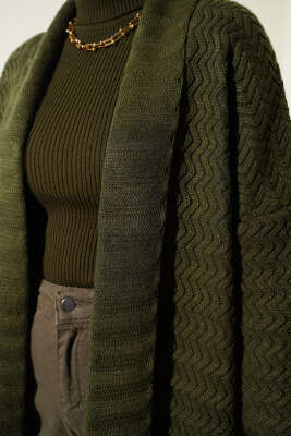 Zigzag Kabartmalı Triko Uzun Hırka Haki - Hırka