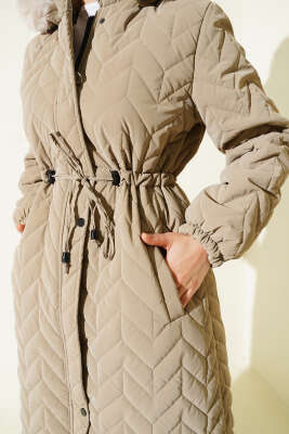 Zigzag Kapitone Kapüşonlu Şişme Mont Bej - Günün Seçilenleri