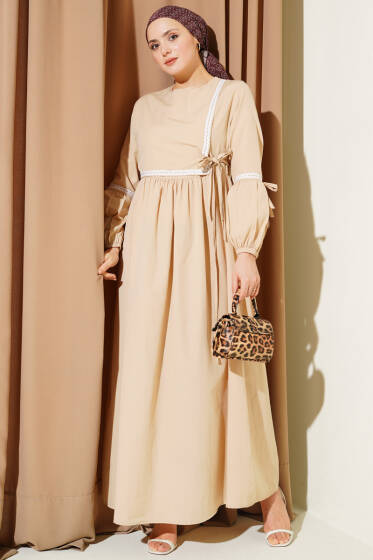 Zigzag Nakışlı Yan İpli Poplin Elbise Bej - Elbise