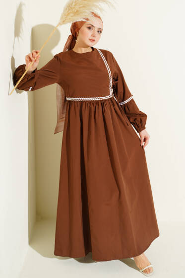 Zigzag Nakışlı Yan İpli Poplin Elbise Kahve - Elbise