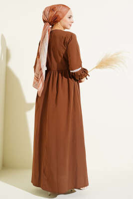 Zigzag Nakışlı Yan İpli Poplin Elbise Kahve - Elbise