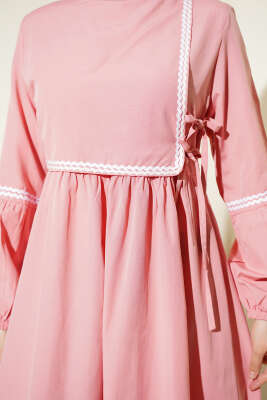 Zigzag Nakışlı Yan İpli Poplin Elbise Pudra - Elbise