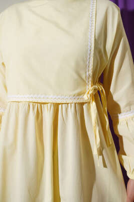 Zigzag Nakışlı Yan İpli Poplin Elbise Sarı - Elbise