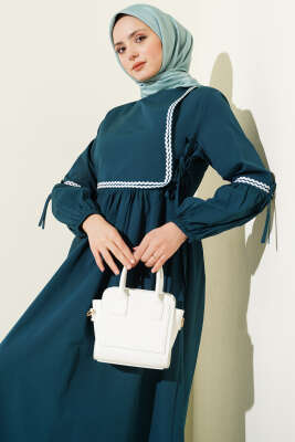 Zigzag Nakışlı Yan İpli Poplin Elbise Zümrüt - Elbise