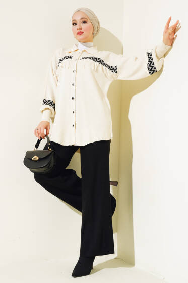 Zigzag Şeritli Püsküllü Triko Takım Bej - İkili Takım