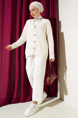 Zikzak Desen Düğmeli Triko Hırka Ekru - Triko Hırka