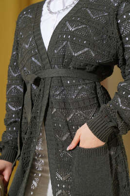 Zikzak Desenli Delikli Kuşaklı Triko Hırka Haki - Triko Hırka