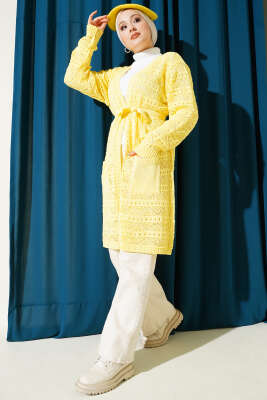 Zikzak Desenli Delikli Kuşaklı Triko Hırka Sarı - Hırka