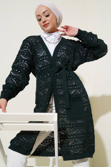 Zikzak Desenli Delikli Kuşaklı Triko Hırka Zümrüt - Hırka