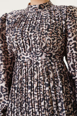 Zikzak Desenli Piliseli Abiye Elbise Leopar - Tesettür Elbise