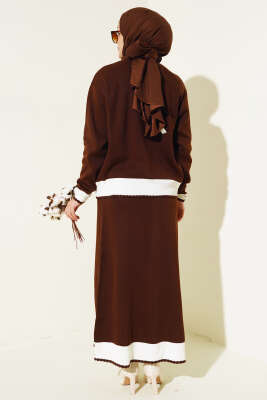 Zikzaklı Gömlek Yaka Etekli Triko Takım Kahve - Triko İkili Takım