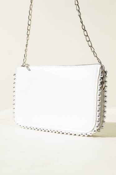 Zincir Askılı Zımbalı Çanta Beyaz - Kol Çantası