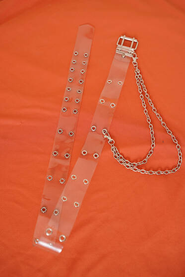 Zincir Detaylı Çift Delikli Şeffaf Kemer - Deri Kemer