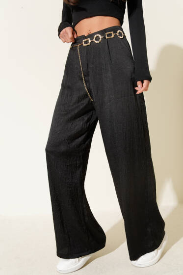 Zincir Kemerli Kırışık Saten Pantolon Siyah - Kadın Giyim Modelleri