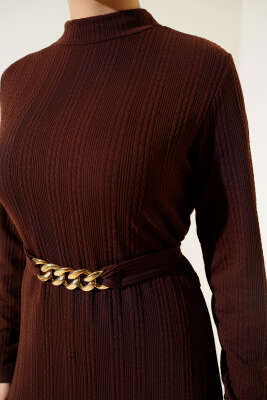 Zincir Kuşaklı Fitilli Elbise Acı Kahve - Tesettür Elbise